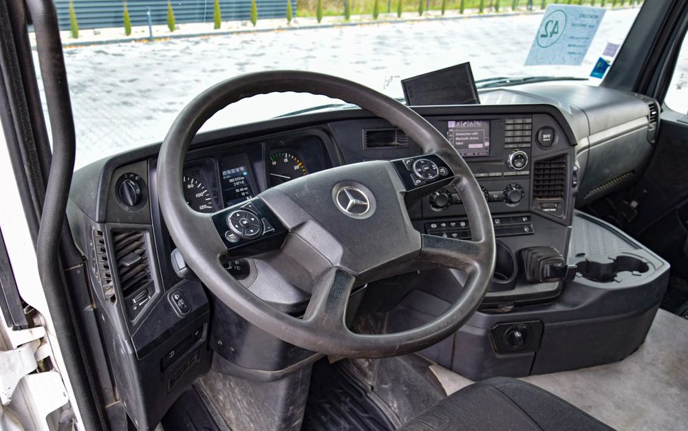 Camion benne Mercedes-Benz AROCS 3243 / 8x4 / EURO 6 / WYWROTKA / MELLER KIPPER / HYDROBURTA / AUTOMAT / SERWISOWANY / SPROWADZONY: photos 15 Camion benne Mercedes-Benz AROCS 3243 / 8x4 / EURO 6 / WYWROTKA / MELLER KIPPER / HYDROBURTA / AUTOMAT / SERWISOWANY / SPROWADZONY: photos 15
