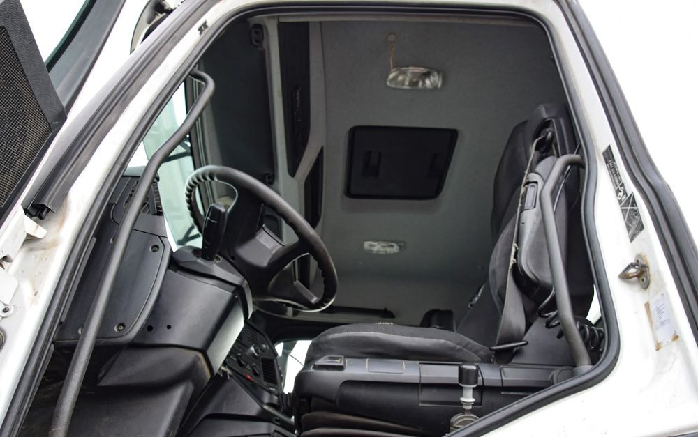 Camion benne Mercedes-Benz AROCS 3243 / 8x4 / EURO 6 / WYWROTKA / MELLER KIPPER / HYDROBURTA / AUTOMAT / SERWISOWANY / SPROWADZONY: photos 14 Camion benne Mercedes-Benz AROCS 3243 / 8x4 / EURO 6 / WYWROTKA / MELLER KIPPER / HYDROBURTA / AUTOMAT / SERWISOWANY / SPROWADZONY: photos 14