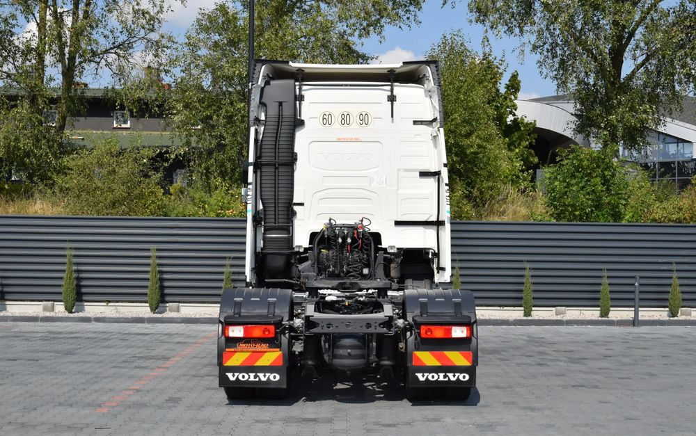 Volvo FH500 / EURO 6 / NOWY MODEL / KLIMATYZACJA POSTOJOWA / ACC / LEDY / 2 ZBIORNIKI / FULL SPILERY / 2023 / NISKI PRZEBIEG / SERWISOWANY / SPROWADZONY - Tracteur routier: photos 5 Volvo FH500 / EURO 6 / NOWY MODEL / KLIMATYZACJA POSTOJOWA / ACC / LEDY / 2 ZBIORNIKI / FULL SPILERY / 2023 / NISKI PRZEBIEG / SERWISOWANY / SPROWADZONY - Tracteur routier: photos 5