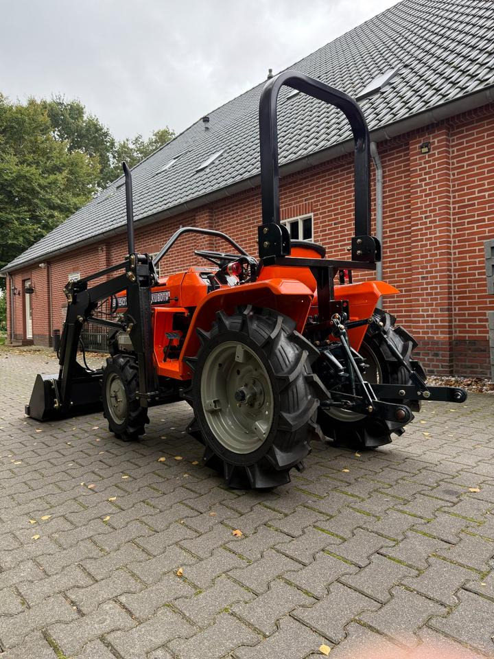 Kleintraktor Kubota B1502DT mit Frontlader ab 125 € pro Monat. - Micro tracteur: photos 4 Kleintraktor Kubota B1502DT mit Frontlader ab 125 € pro Monat. - Micro tracteur: photos 4