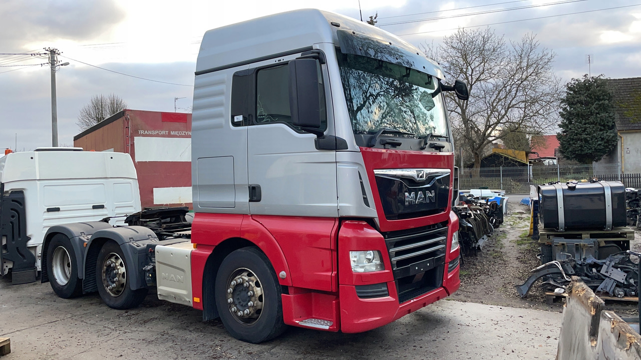 GOŁA KABINA MAN TGX XLX 2019 ROK LIFT ŚRODEK BEŻOWY EURO 6 - Cabine pour Camion: photos 2 GOŁA KABINA MAN TGX XLX 2019 ROK LIFT ŚRODEK BEŻOWY EURO 6 - Cabine pour Camion: photos 2