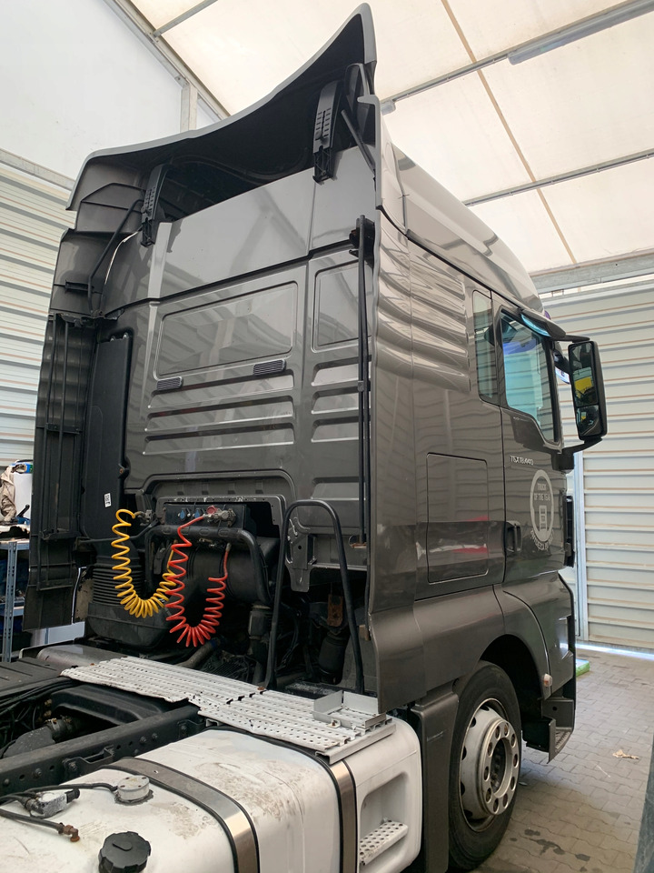 KABINA MAN TGX XLX - Cabine pour Camion: photos 3 KABINA MAN TGX XLX - Cabine pour Camion: photos 3