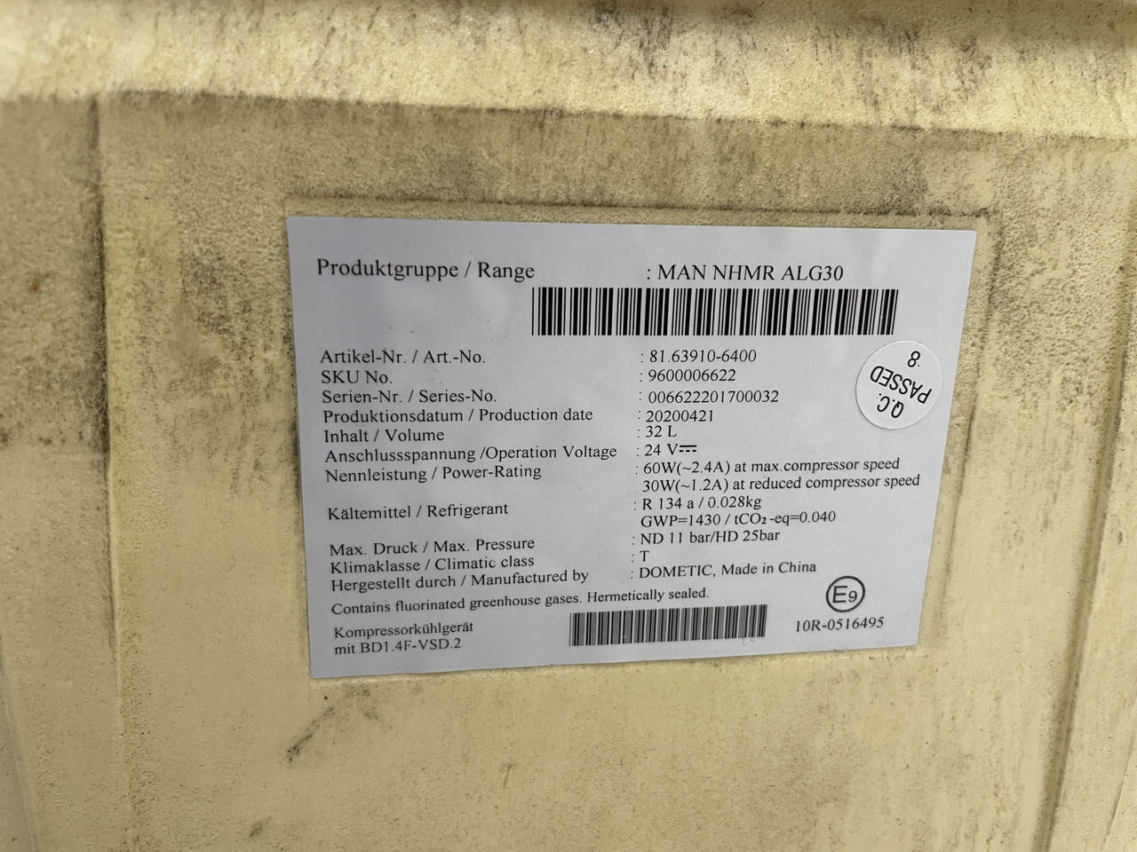 LODÓWKA CHŁODZIARKA MAN TGS TGL TGM 3 TGS3 EURO 6 81639106400 - Cabine et intérieur pour Camion: photos 3 LODÓWKA CHŁODZIARKA MAN TGS TGL TGM 3 TGS3 EURO 6 81639106400 - Cabine et intérieur pour Camion: photos 3