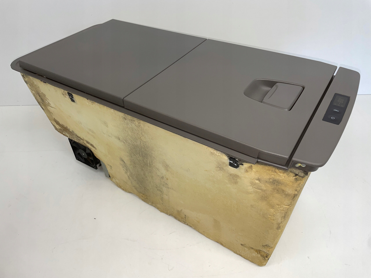 LODÓWKA CHŁODZIARKA SCANIA S 2706575 40 LITRÓW - Cabine et intérieur pour Camion: photos 2 LODÓWKA CHŁODZIARKA SCANIA S 2706575 40 LITRÓW - Cabine et intérieur pour Camion: photos 2