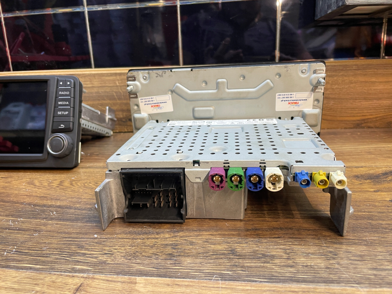 RADIO NAWIGACJA MAN TGS TGX EURO 6 81281006043 - Système de navigation pour Camion: photos 4 RADIO NAWIGACJA MAN TGS TGX EURO 6 81281006043 - Système de navigation pour Camion: photos 4