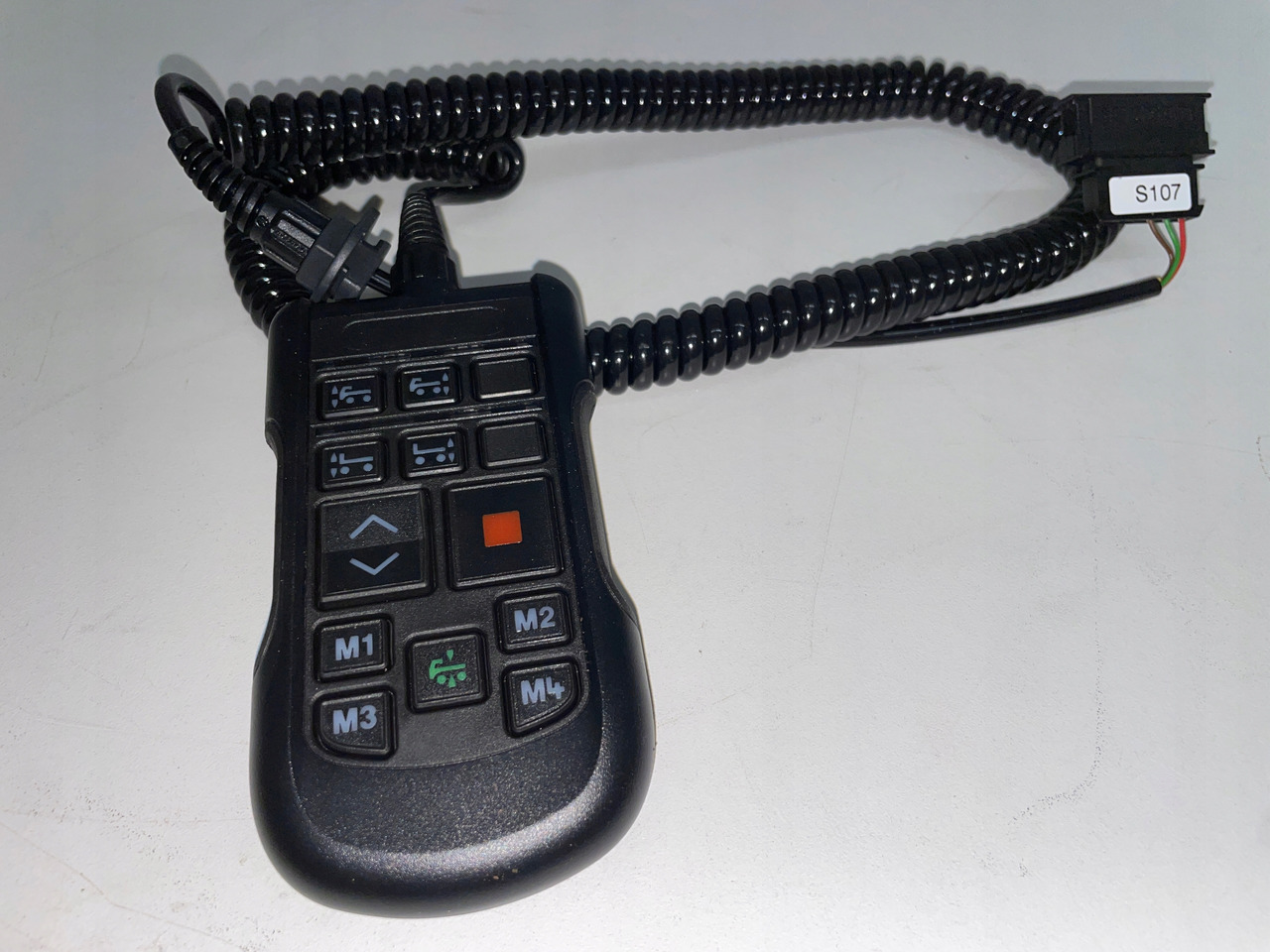 SCANIA R S PILOT PANEL STEROWANIE PODUSZEK ZAWIESZENIA WABCO NOWY4460564050 - Panel de instrumentos pour Camion: photos 1 SCANIA R S PILOT PANEL STEROWANIE PODUSZEK ZAWIESZENIA WABCO NOWY4460564050 - Panel de instrumentos pour Camion: photos 1