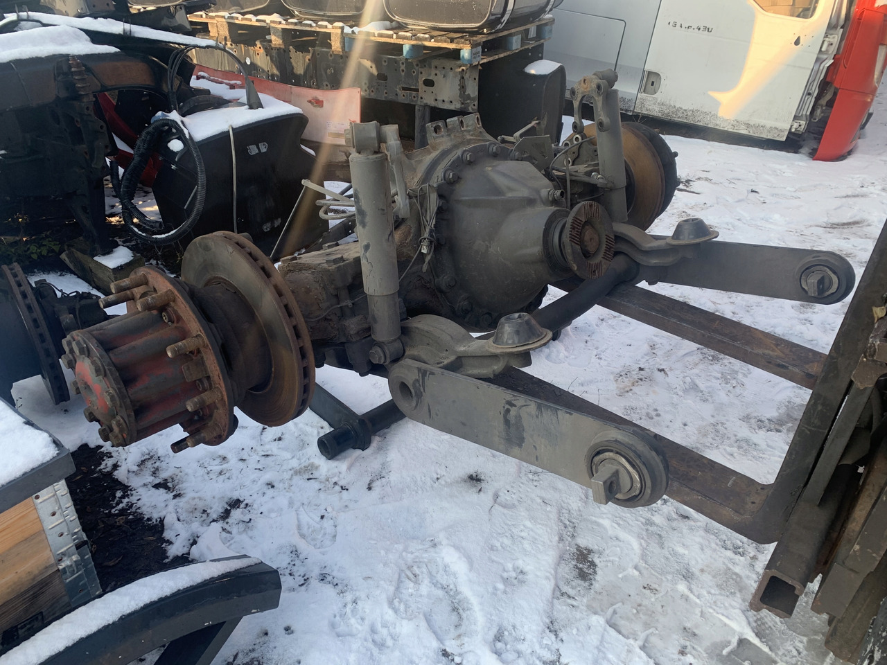 TYLNI MOST DYFER MERCEDES ACTROS MP4 R440 2,227 - Essieu avant pour Camion: photos 4 TYLNI MOST DYFER MERCEDES ACTROS MP4 R440 2,227 - Essieu avant pour Camion: photos 4