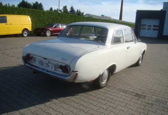 Ford Taunus - Berline: photos 4 Ford Taunus - Berline: photos 4