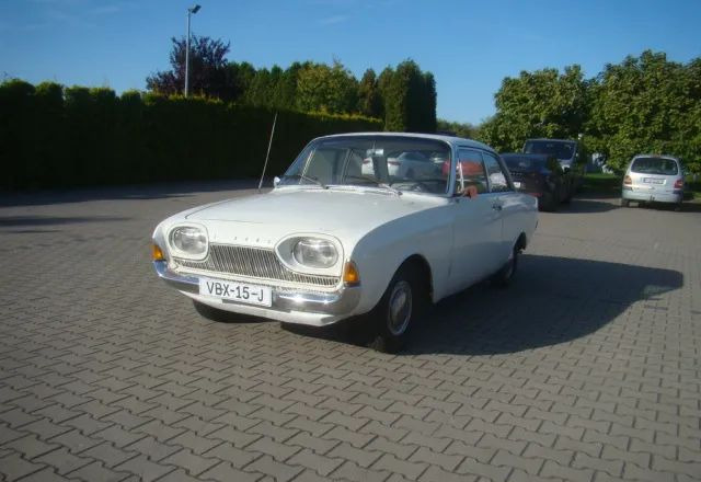 Ford Taunus - Berline: photos 1 Ford Taunus - Berline: photos 1