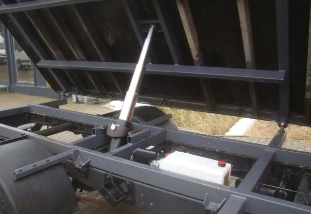 Iveco DAILY 35 C 3-STONNA WYWROTKA - Utilitaire benne: photos 5 Iveco DAILY 35 C 3-STONNA WYWROTKA - Utilitaire benne: photos 5