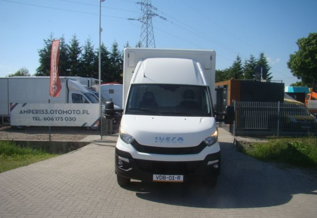 Iveco DAILY 70 C 18 3.0TDI 5.45M WINDA 1000KG - Camion fourgon: photos 2 Iveco DAILY 70 C 18 3.0TDI 5.45M WINDA 1000KG - Camion fourgon: photos 2