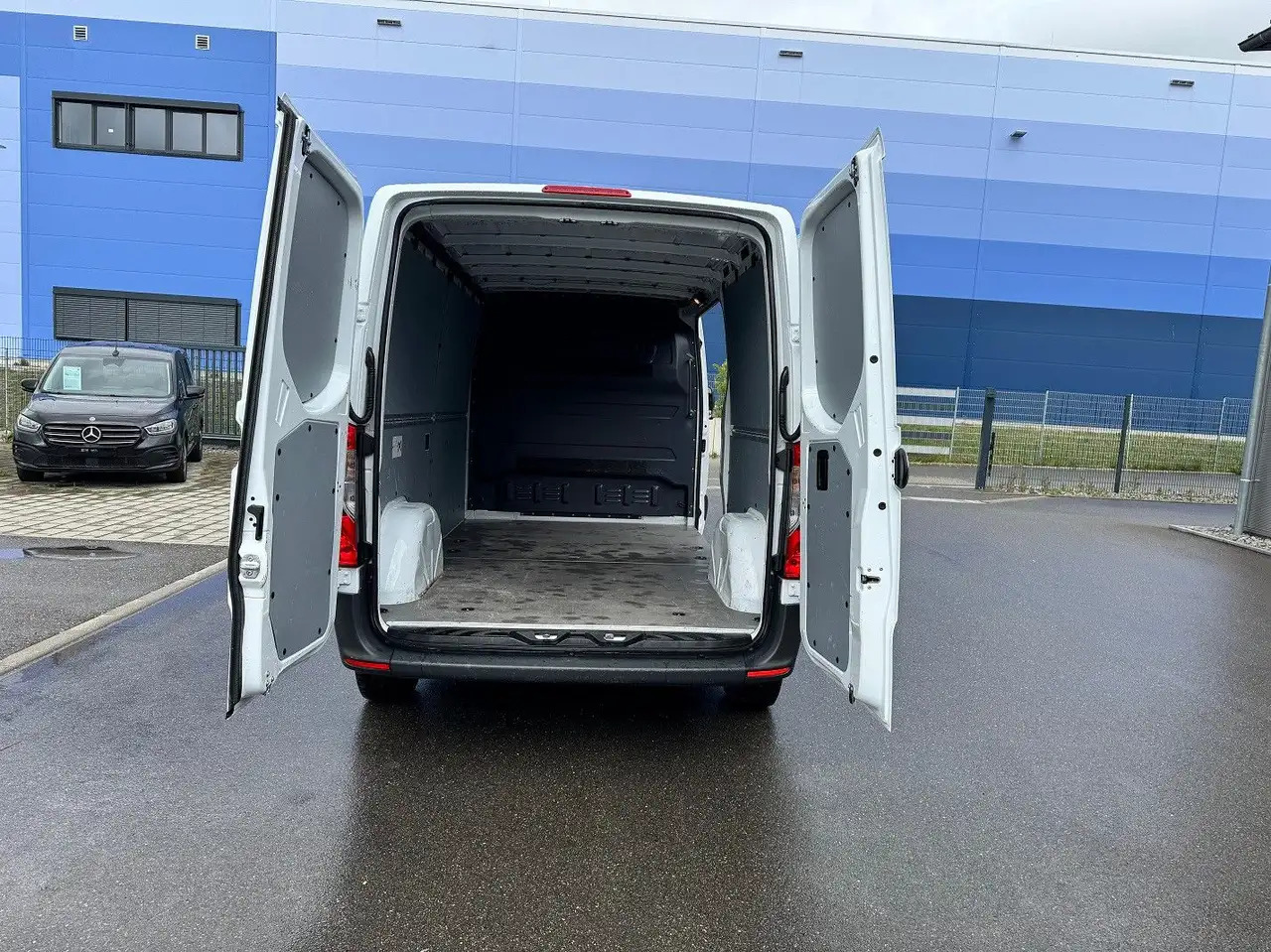 Fourgon utilitaire Mercedes-Benz Sprinter 215 CDI Flach Lang Klima FWD: photos 7