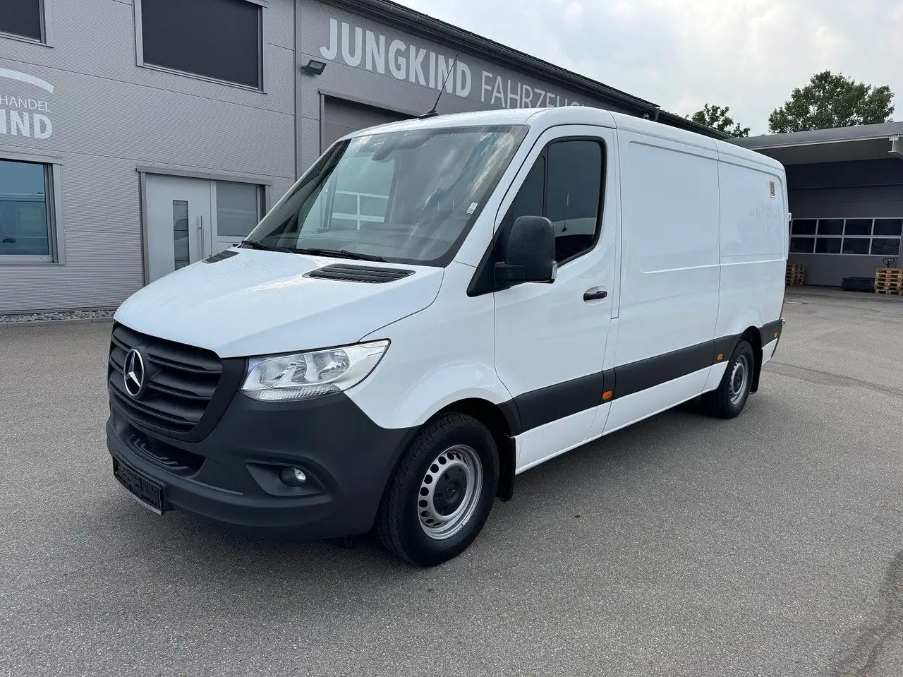 Mercedes-Benz Sprinter 316 CDI Flach Lang Klima MBUX - Fourgon utilitaire: photos 1 Mercedes-Benz Sprinter 316 CDI Flach Lang Klima MBUX - Fourgon utilitaire: photos 1