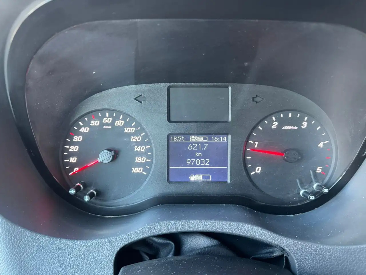 Mercedes-Benz Sprinter 317 CDI Lang DoKa Pritsche AHK 3,5t - Utilitaire plateau, Utilitaire double cabine: photos 4 Mercedes-Benz Sprinter 317 CDI Lang DoKa Pritsche AHK 3,5t - Utilitaire plateau, Utilitaire double cabine: photos 4