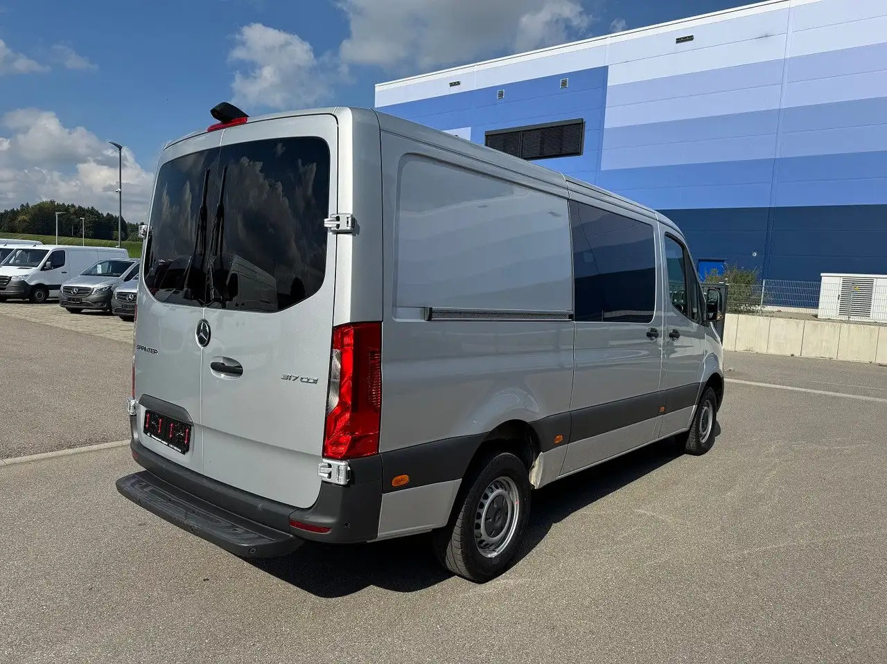 Fourgon utilitaire Mercedes-Benz Sprinter 317 CDI Lang Silber MBUX RWD Klima: photos 6 Fourgon utilitaire Mercedes-Benz Sprinter 317 CDI Lang Silber MBUX RWD Klima: photos 6