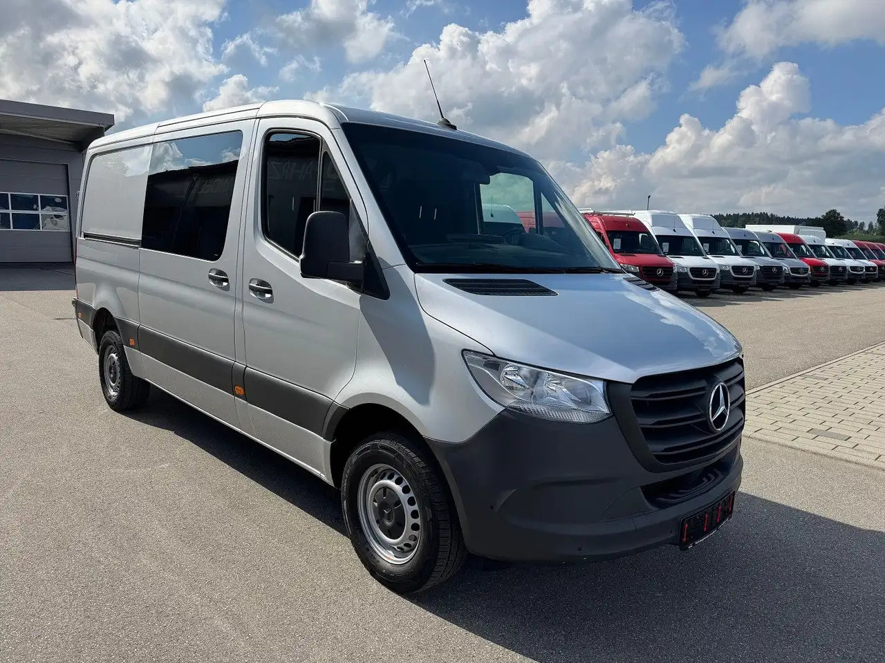 Mercedes-Benz Sprinter 317 CDI Lang Silber MBUX RWD Klima - Fourgon utilitaire: photos 2 Mercedes-Benz Sprinter 317 CDI Lang Silber MBUX RWD Klima - Fourgon utilitaire: photos 2