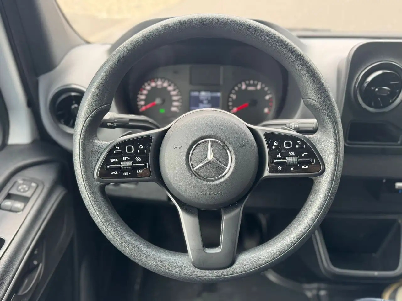 Mercedes-Benz Sprinter 516 CDI DoKa Maxi Lang AHK 3,5t Klima - Utilitaire rideaux coulissants (PLSC), Utilitaire double cabine: photos 5 Mercedes-Benz Sprinter 516 CDI DoKa Maxi Lang AHK 3,5t Klima - Utilitaire rideaux coulissants (PLSC), Utilitaire double cabine: photos 5