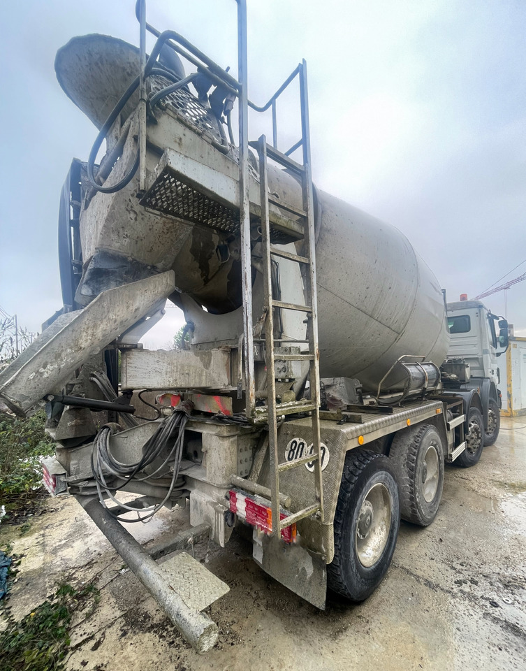 Mercedes Actros 3241 - Camion malaxeur: photos 3 Mercedes Actros 3241 - Camion malaxeur: photos 3