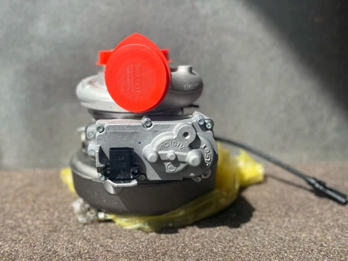 Nowa Turbosprężarka HE300VG DAF EURO 6 POLIFT - Turbocompresseur pour Camion: photos 3 Nowa Turbosprężarka HE300VG DAF EURO 6 POLIFT - Turbocompresseur pour Camion: photos 3