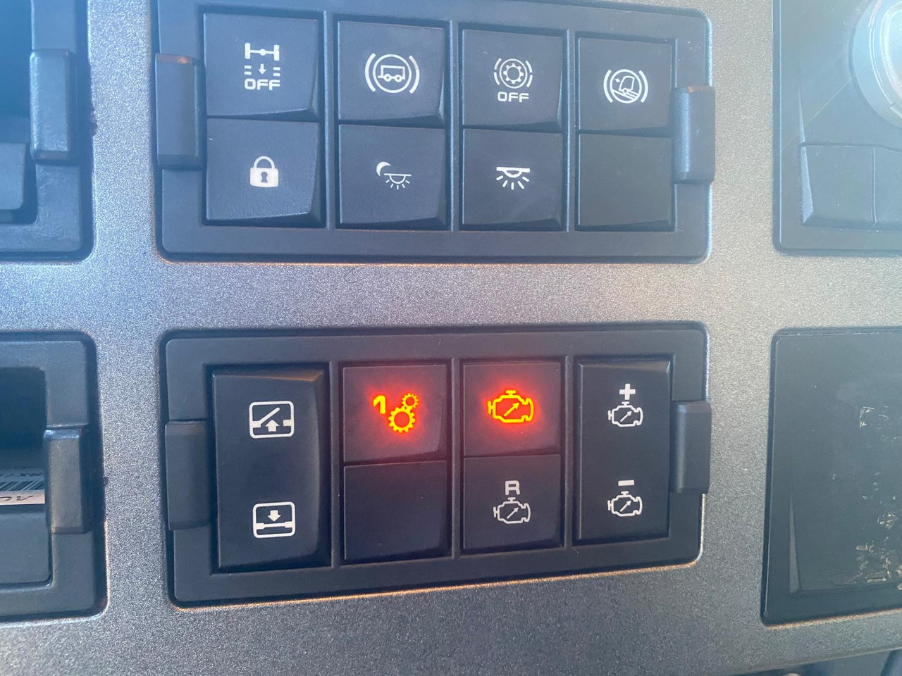 Camion benne RENAULT T460: photos 20 Camion benne RENAULT T460: photos 20