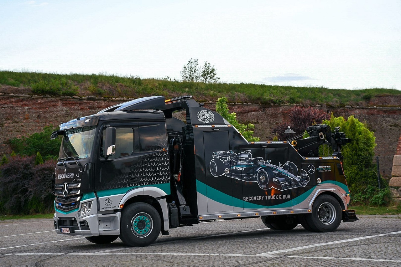 MERCEDES-BENZ Actros 2043 - Remorqueuse: photos 1 MERCEDES-BENZ Actros 2043 - Remorqueuse: photos 1