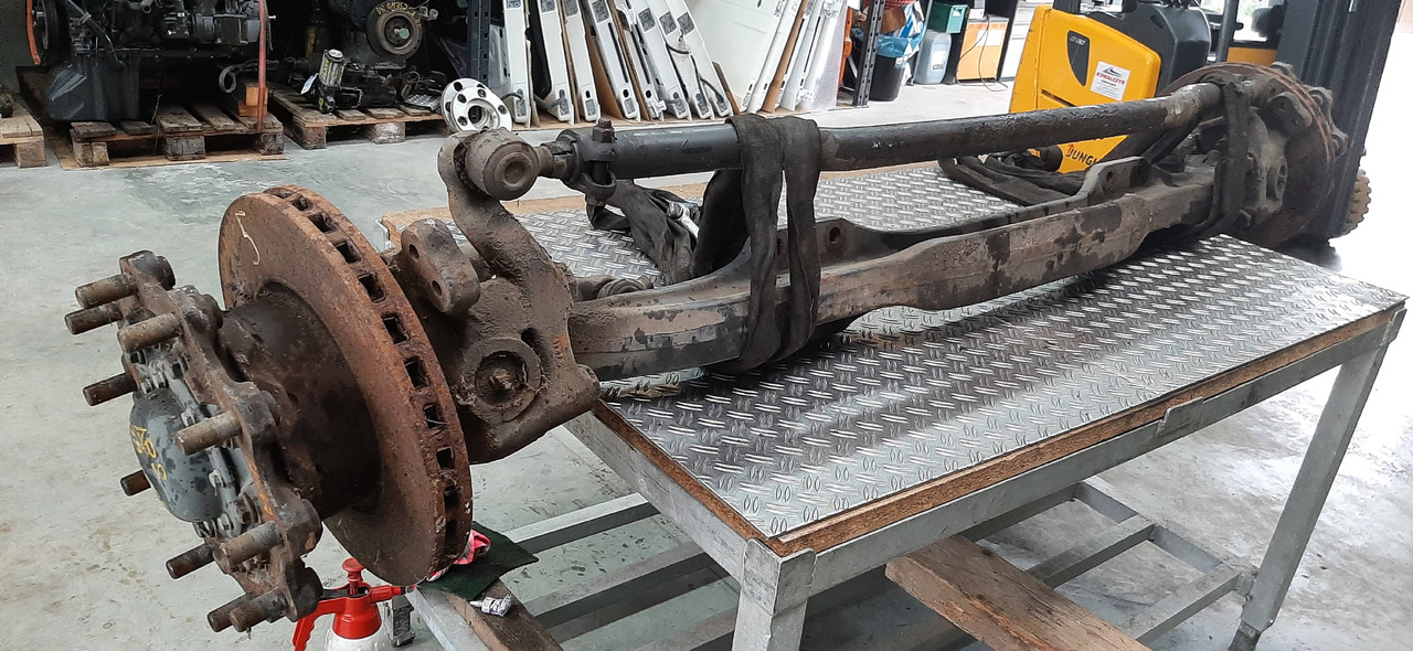 Gebrauchte DB 18.43, Vorderachse, Artikel - Nr. : 81.99999 - 9999 - Essieu avant pour Camion: photos 3 Gebrauchte DB 18.43, Vorderachse, Artikel - Nr. : 81.99999 - 9999 - Essieu avant pour Camion: photos 3