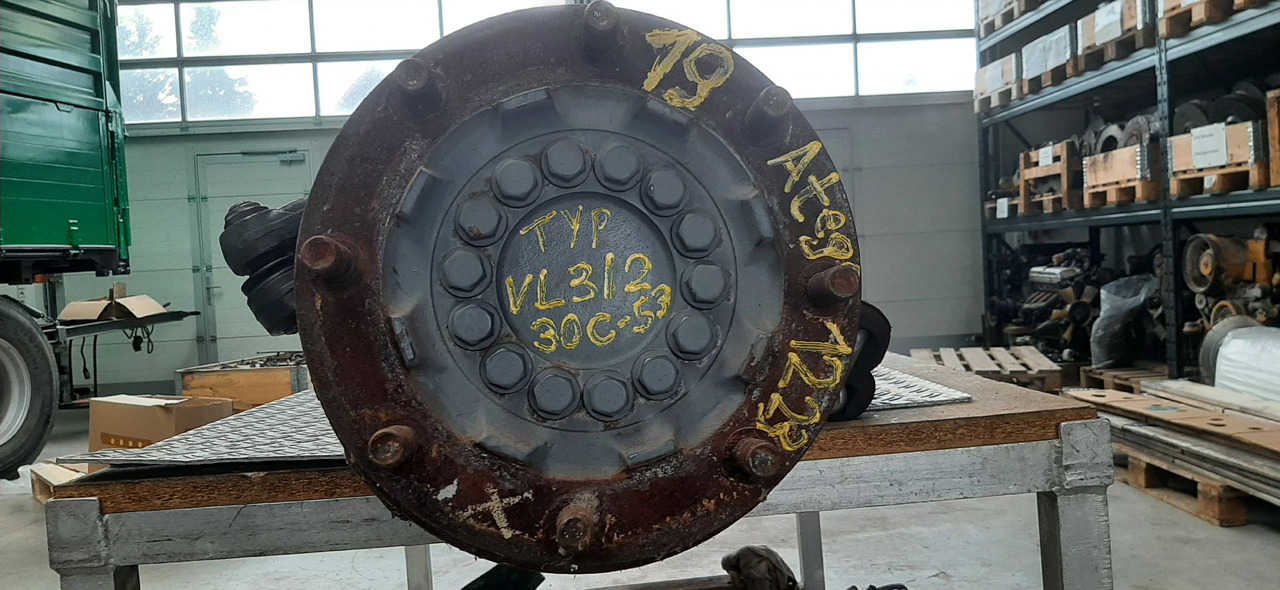 Gebrauchte DB Atego 12.23, Vorderachse, Artikel - Nr. : 81.99999 - 9999 - Essieu avant pour Camion: photos 3 Gebrauchte DB Atego 12.23, Vorderachse, Artikel - Nr. : 81.99999 - 9999 - Essieu avant pour Camion: photos 3