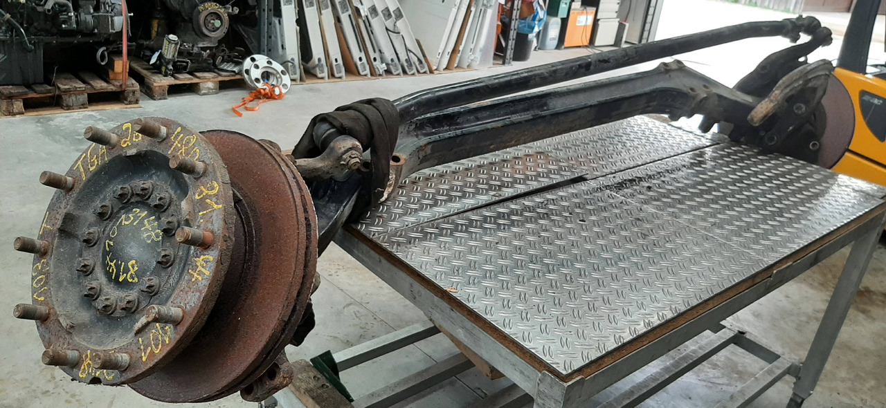 Gebrauchte MAN TGA 26.480, Vorderachse, Artikel - Nr. : 81.44001 - 3148 - Essieu avant pour Camion: photos 3 Gebrauchte MAN TGA 26.480, Vorderachse, Artikel - Nr. : 81.44001 - 3148 - Essieu avant pour Camion: photos 3