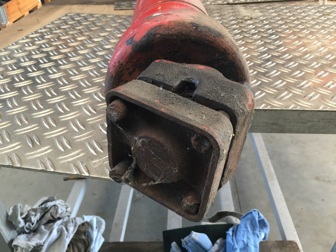 Gebrauchter Hydraulik Kippzylinder MEILLER, Artikel - Nr. : A 999 999 99 99 - Vérin hydraulique pour Camion: photos 3 Gebrauchter Hydraulik Kippzylinder MEILLER, Artikel - Nr. : A 999 999 99 99 - Vérin hydraulique pour Camion: photos 3