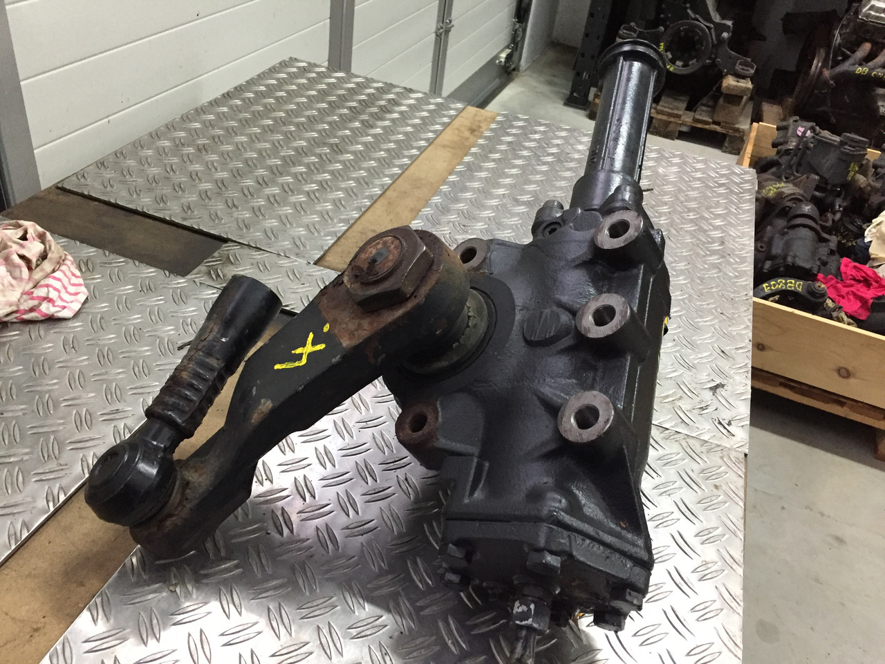 Gebrauchtes Lenkgetriebe MAN TGX 26.480 XXL, Artikel - Nr.: 81.46200 - 6541 - Boîtier de direction pour Camion: photos 5 Gebrauchtes Lenkgetriebe MAN TGX 26.480 XXL, Artikel - Nr.: 81.46200 - 6541 - Boîtier de direction pour Camion: photos 5