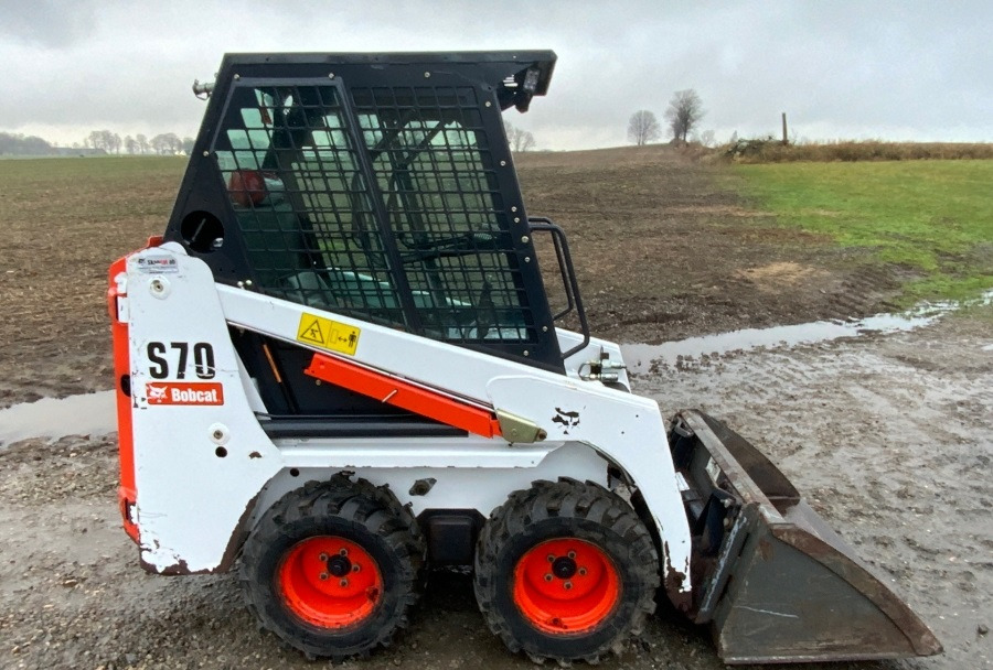 BOBCAT S70 - Mini chargeuse: photos 1 BOBCAT S70 - Mini chargeuse: photos 1