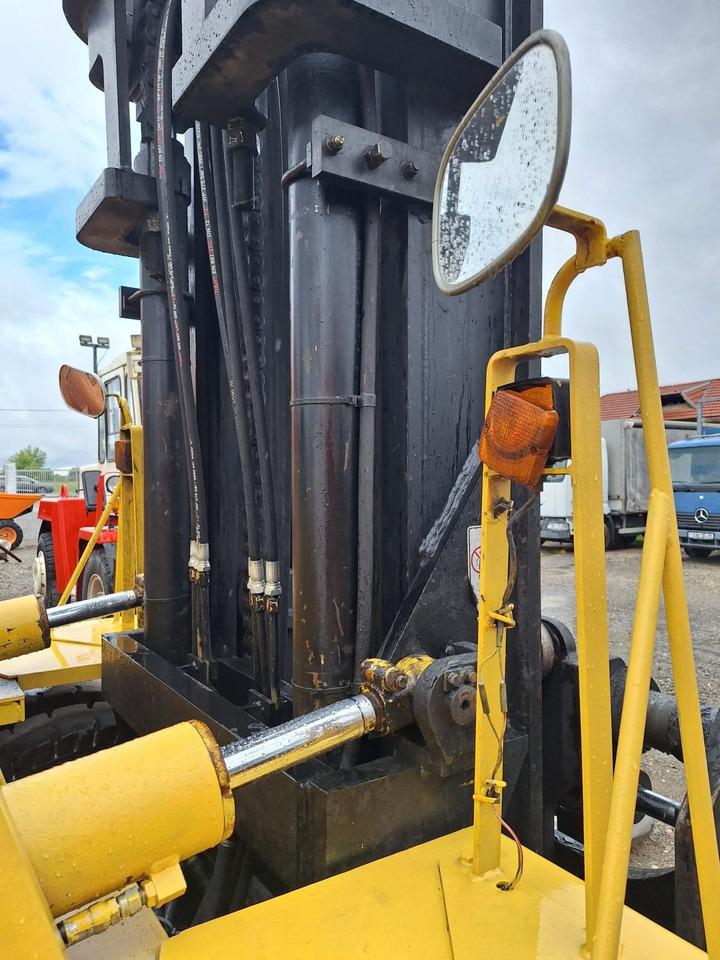 TCM 100 - Chariot élévateur diesel: photos 5 TCM 100 - Chariot élévateur diesel: photos 5