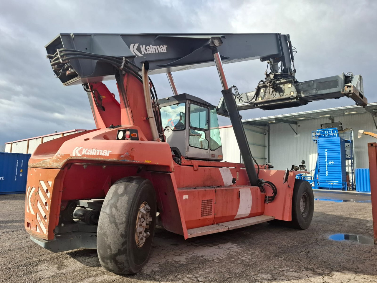 KALMAR DRF 450 60 S5 - Reach stacker: photos 3 KALMAR DRF 450 60 S5 - Reach stacker: photos 3