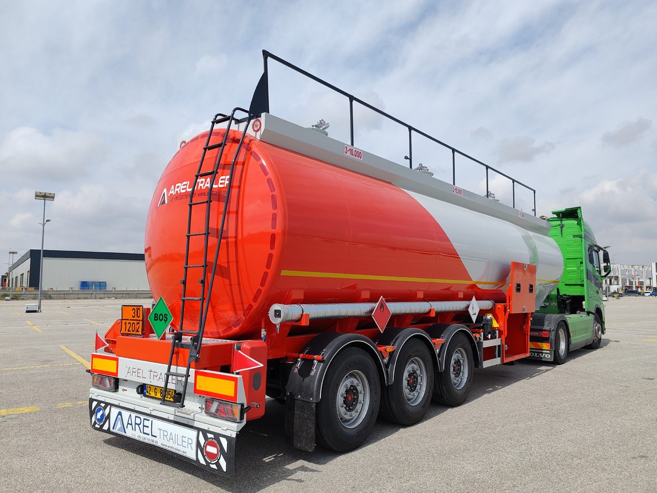 AREL TRAILER FUEL TANKER TRAILER - Semi-remorque citerne: photos 2 AREL TRAILER FUEL TANKER TRAILER - Semi-remorque citerne: photos 2