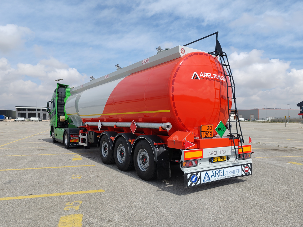 AREL TRAILER FUEL TANKER TRAILER - Semi-remorque citerne: photos 1 AREL TRAILER FUEL TANKER TRAILER - Semi-remorque citerne: photos 1