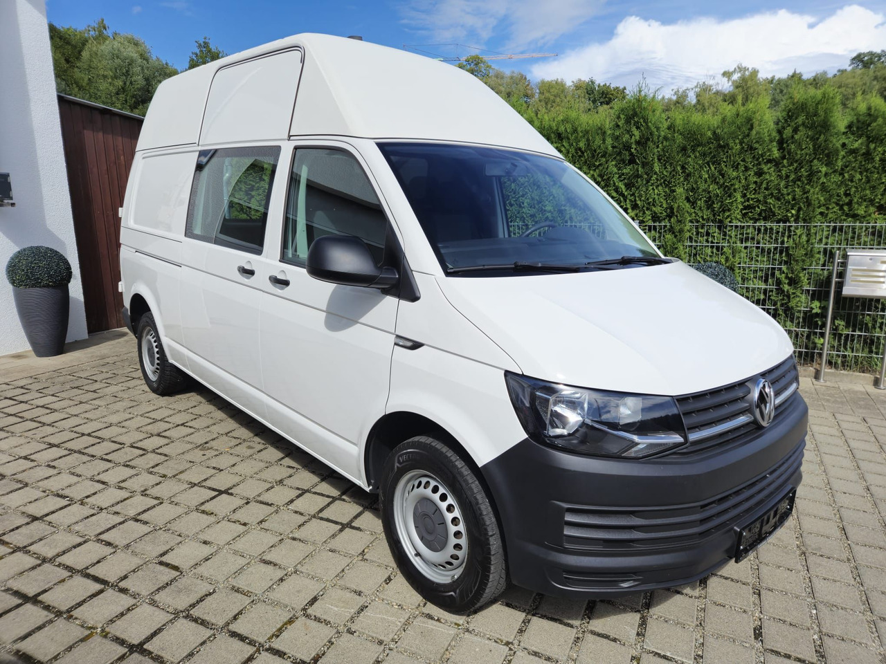 Volkswagen T6 Transporter Benzin Hochdach LR Standheizung - Fourgonnette: photos 2 Volkswagen T6 Transporter Benzin Hochdach LR Standheizung - Fourgonnette: photos 2