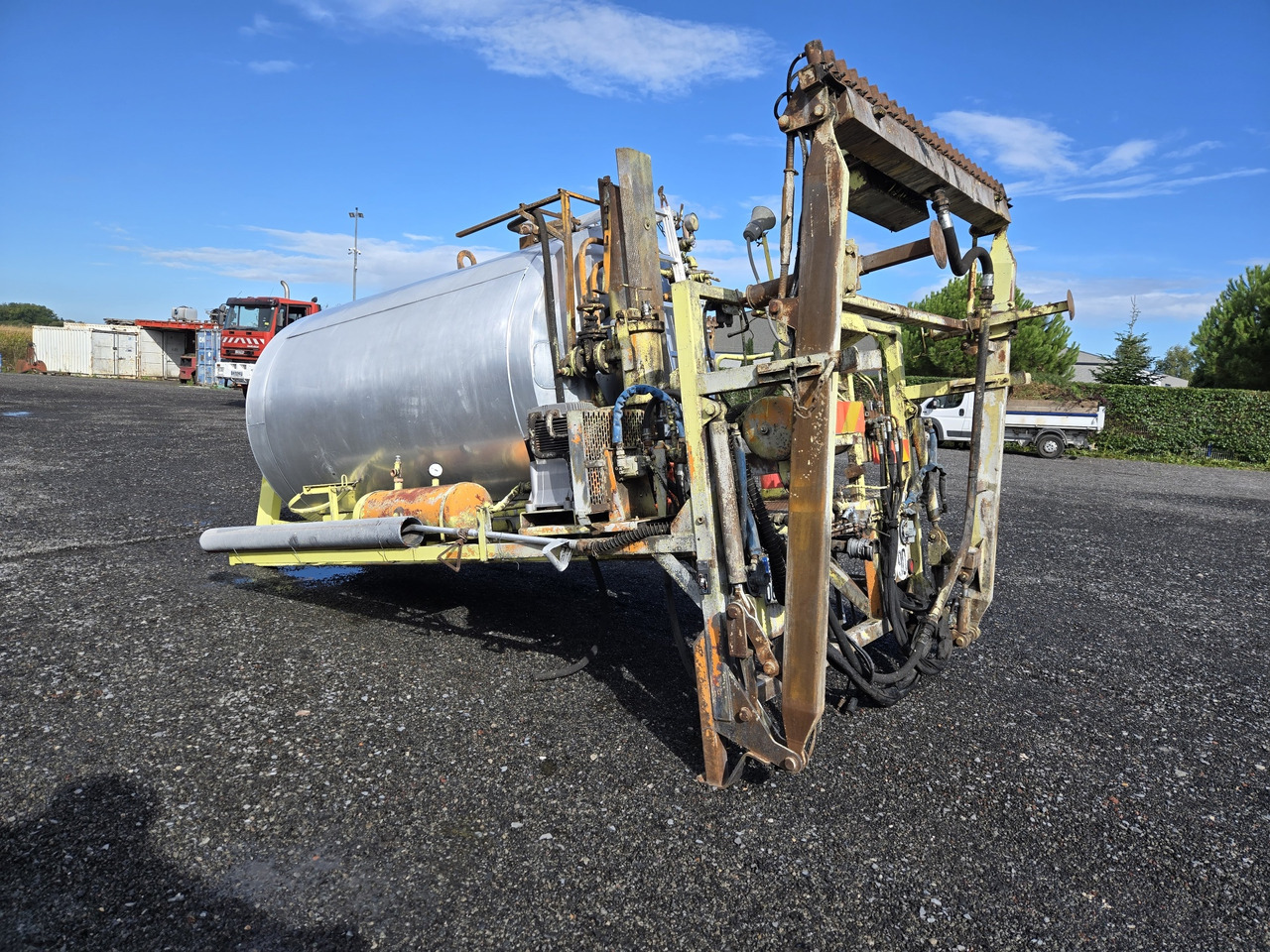 RINCHEVAL SECMAIR MAUGUIN - Répandeuse: photos 4 RINCHEVAL SECMAIR MAUGUIN - Répandeuse: photos 4