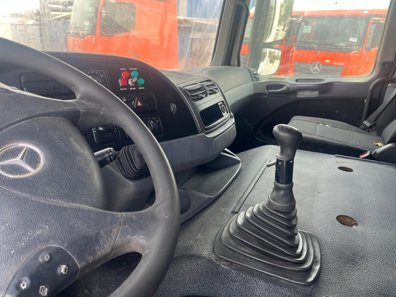 MERCEDES-BENZ Actros 3340 - Châssis cabine: photos 4 MERCEDES-BENZ Actros 3340 - Châssis cabine: photos 4