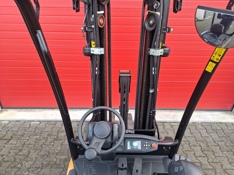 Caterpillar EP14ANT - Chariot élévateur: photos 5 Caterpillar EP14ANT - Chariot élévateur: photos 5