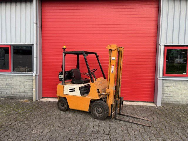 Komatsu KOMATSU - Chariot élévateur: photos 3 Komatsu KOMATSU - Chariot élévateur: photos 3