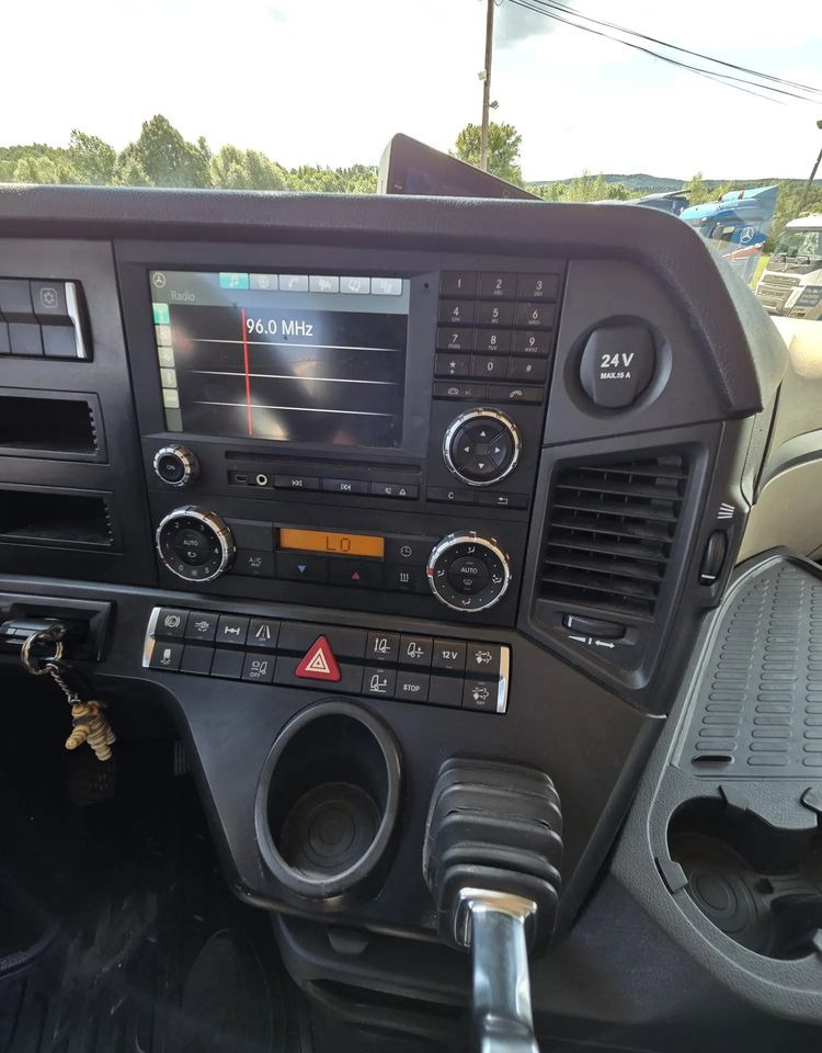 Mercedes-Benz ACTROS 1845 - Tracteur routier: photos 5 Mercedes-Benz ACTROS 1845 - Tracteur routier: photos 5