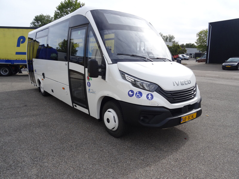 Iveco Rosero First - 24 Seats EURO 6 - Bus interurbain: photos 1 Iveco Rosero First - 24 Seats EURO 6 - Bus interurbain: photos 1