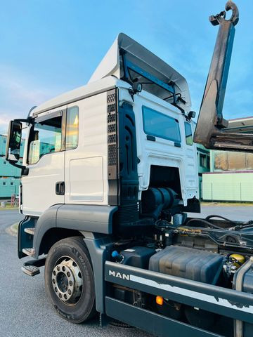 MAN TGS 26.400 Meiller RK-2065/KEINE 460,440 - Camion ampliroll: photos 3 MAN TGS 26.400 Meiller RK-2065/KEINE 460,440 - Camion ampliroll: photos 3
