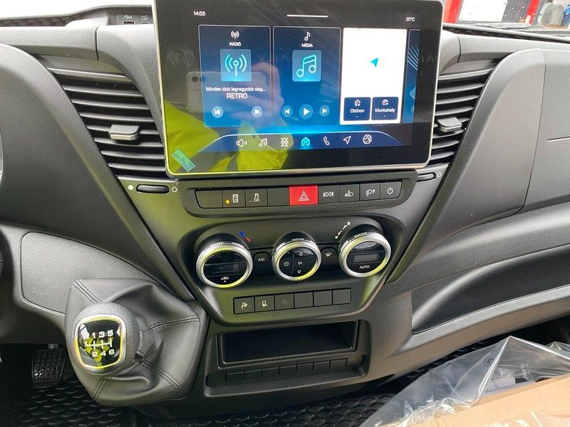 Iveco 35C18H - Fourgon utilitaire: photos 3 Iveco 35C18H - Fourgon utilitaire: photos 3