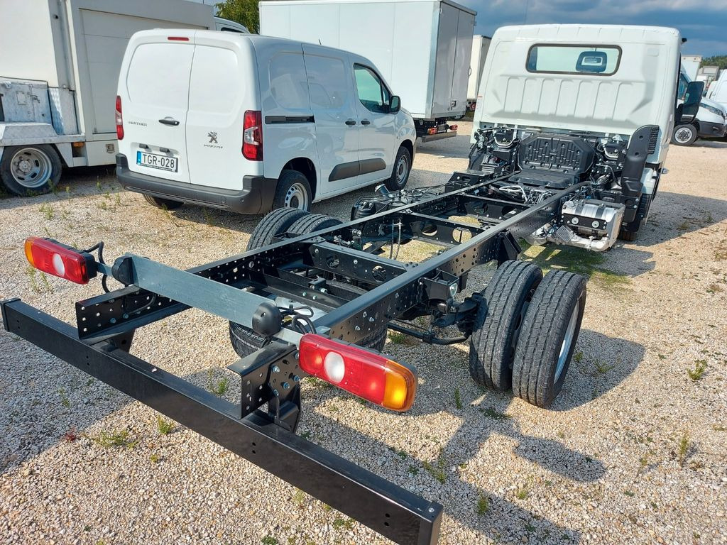 Mitsubishi Canter Fuso Fahrgestell mit wählbar Aufbau - Châssis cabine: photos 3 Mitsubishi Canter Fuso Fahrgestell mit wählbar Aufbau - Châssis cabine: photos 3
