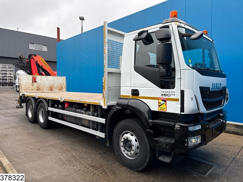 Iveco Trakker 360 6x4, EURO 6, Steelsuspension, Hub reduction - Camion plateau: photos 3 Iveco Trakker 360 6x4, EURO 6, Steelsuspension, Hub reduction - Camion plateau: photos 3