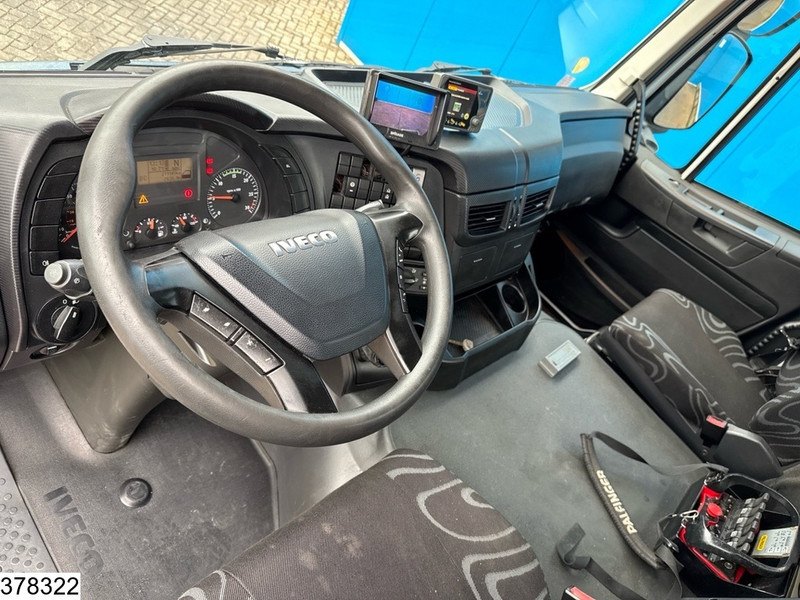 Iveco Trakker 360 6x4, EURO 6, Steelsuspension, Hub reduction - Camion plateau: photos 4 Iveco Trakker 360 6x4, EURO 6, Steelsuspension, Hub reduction - Camion plateau: photos 4