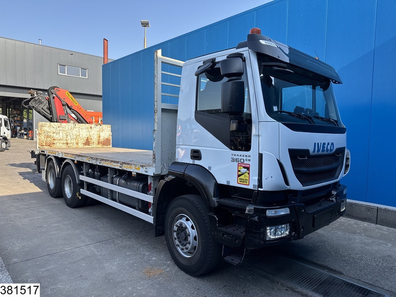 Iveco Trakker 360 - Camion plateau, Camion grue: photos 3 Iveco Trakker 360 - Camion plateau, Camion grue: photos 3