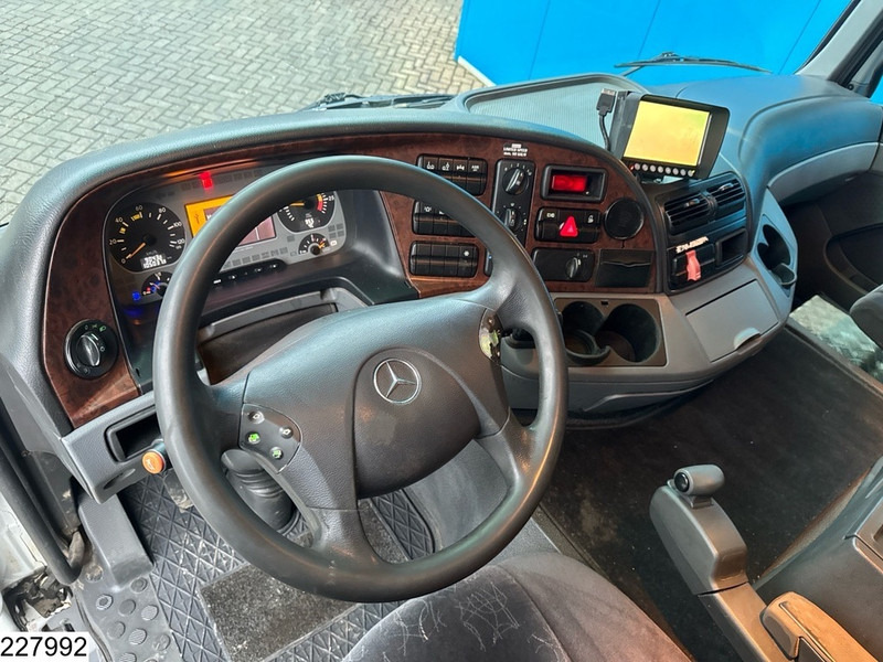 Mercedes-Benz Actros 2532 6x2, EURO 5, 23600 Liter, 5 Comp, LAG - Camion citerne: photos 5 Mercedes-Benz Actros 2532 6x2, EURO 5, 23600 Liter, 5 Comp, LAG - Camion citerne: photos 5