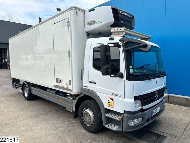 Mercedes-Benz Atego 1322 Manual, Dhollandia, Chereau - Camion frigorifique: photos 3 Mercedes-Benz Atego 1322 Manual, Dhollandia, Chereau - Camion frigorifique: photos 3